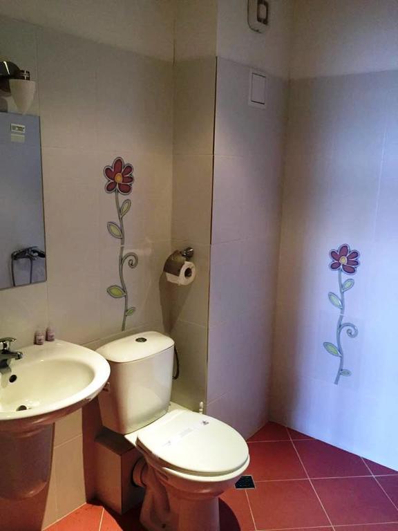 Hotel Alexander София Номер фото